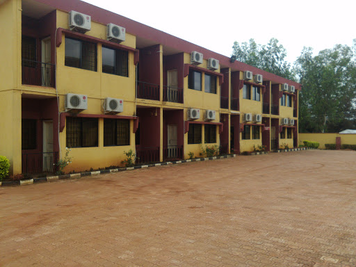 University Guest House, Braithewaite Ave, Ogui, Enugu, Nigeria, Budget Hotel, state Enugu