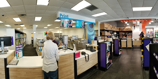 Print Shop «FedEx Office Print & Ship Center», reviews and photos, 6641 Poplar Ave #104, Germantown, TN 38138, USA