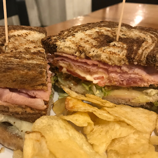 Cafe «Front Porch Cafe», reviews and photos, 932 W Maple St, Hartville, OH 44632, USA