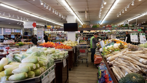 Korean Grocery Store «H Mart», reviews and photos, 34 E Golf Rd, Schaumburg, IL 60173, USA