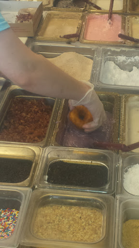 Donut Shop «Duck Donuts», reviews and photos, 409 Pisgah Church Rd, Greensboro, NC 27455, USA