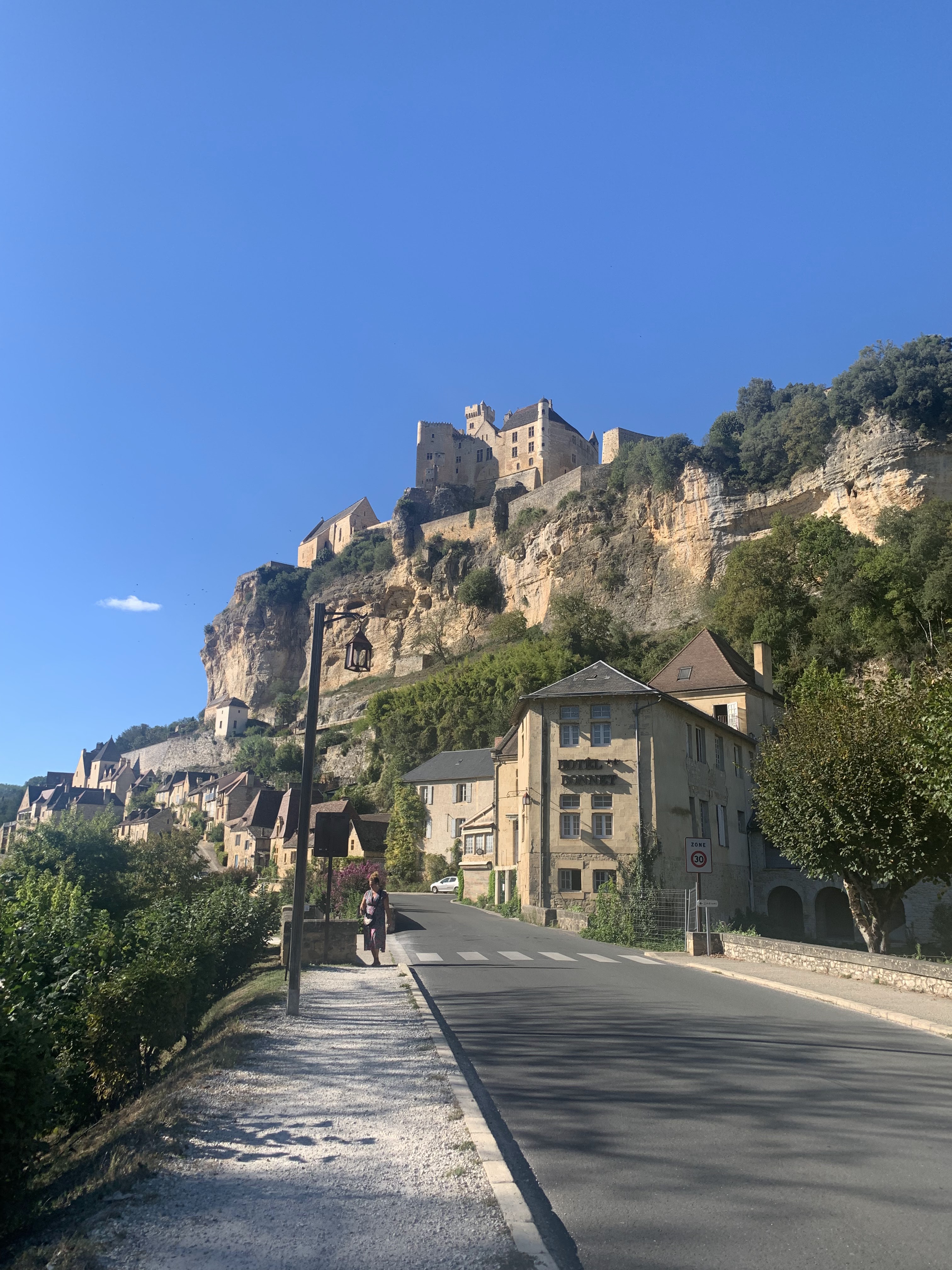 Photo n° 3 de l'avis de Ana. fait le 24/10/2023 à 00:04