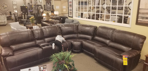 Furniture Store «Raymour & Flanigan Furniture and Mattress Store», reviews and photos, 3035 Cropsey Ave, Brooklyn, NY 11224, USA