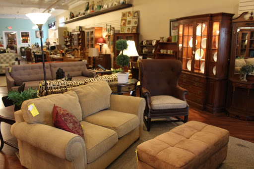 Used Furniture Store «Hometown Refurnishing», reviews and photos, 24 E Main St, Ephrata, PA 17522, USA