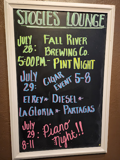 Tobacco Shop «Stogies Cigar Lounge», reviews and photos, 230 W Pine St, Lodi, CA 95240, USA