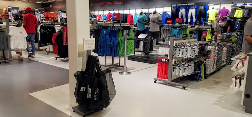 Clothing Store «Nike Factory Store», reviews and photos, 7000 Arundel Mills Cir #372, Hanover, MD 21076, USA