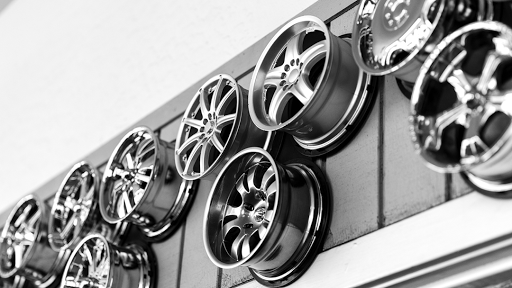Hanlons Tire Service image