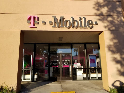Cell Phone Store «T-Mobile», reviews and photos, 6952 Katella Ave, Cypress, CA 90630, USA