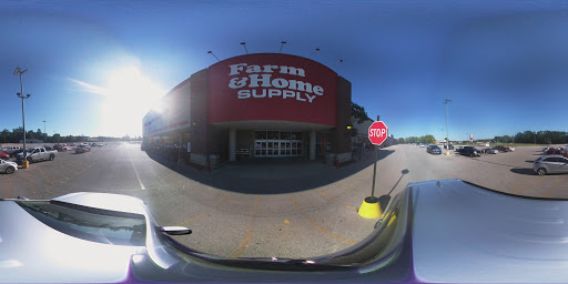 Department Store «Alton Farm & Home Supply», reviews and photos, 2600 Homer Adams Pkwy, Alton, IL 62002, USA