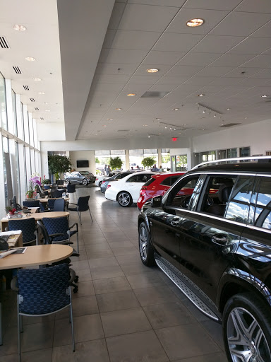 Mercedes Benz Dealer «Mercedes-Benz of Westmont», reviews and photos, 200 E Ogden Ave, Westmont, IL 60559, USA