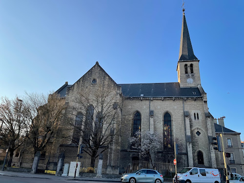 Église catholique Église Saint-Pierre de Dijon Dijon