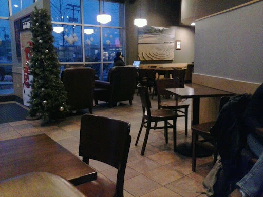 Coffee Shop «Starbucks», reviews and photos, 2842 S 17th Ave, Broadview, IL 60155, USA