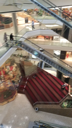 Shopping Mall «Stamford Town Center», reviews and photos, 100 Greyrock Pl, Stamford, CT 06901, USA