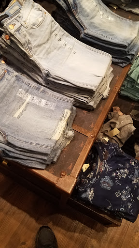 Clothing Store «Aéropostale», reviews and photos, 1500 Polaris Pkwy, Columbus, OH 43240, USA