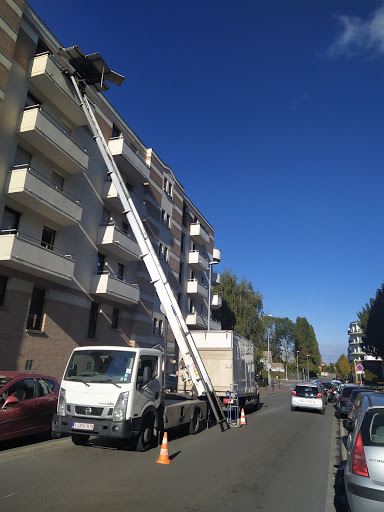 Levetou location de monte meubles avec opérateur