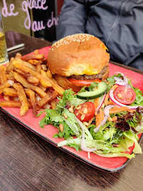 Cheeseburger du Restaurant français Le Globe Trotter à Saint-Malo - n°4