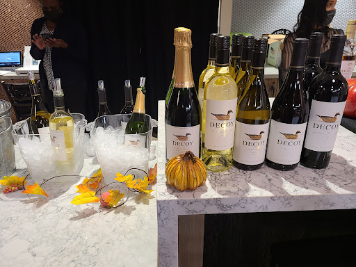 Liquor Store «Montgomery County», reviews and photos, 11301 Seven Locks Rd, Potomac, MD 20854, USA