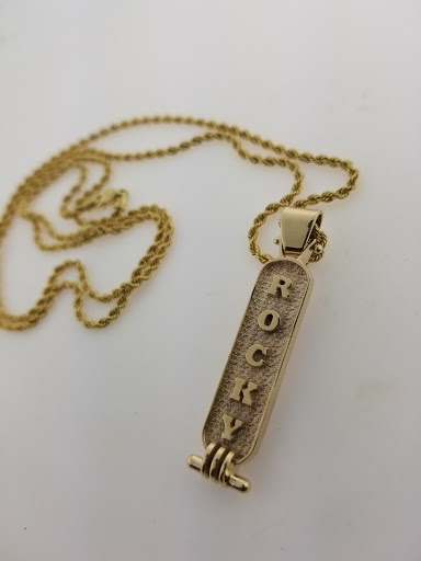 Jeweler «Grillz & Jewelry by DeLux Designs Jewelers», reviews and photos, 930 N Federal Hwy, Hollywood, FL 33020, USA