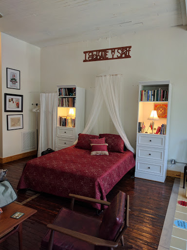 Used Book Store «Old Books on Front St.», reviews and photos, 249 N Front St, Wilmington, NC 28401, USA