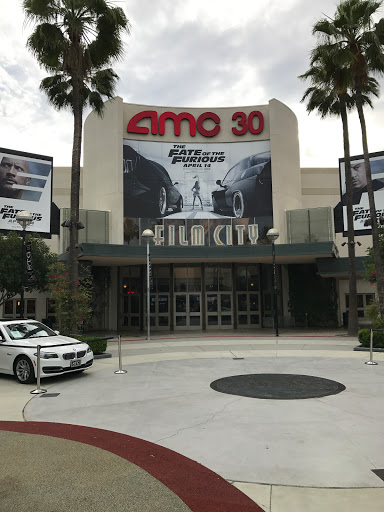 Shopping Mall «The Outlets at Orange», reviews and photos, 20 City Blvd W, Orange, CA 92868, USA