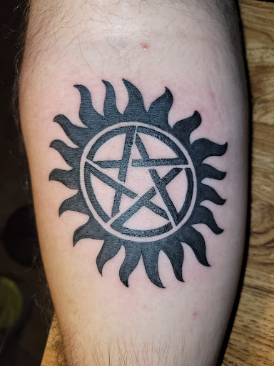 Explore easy tattoo ideas for females, creative tattoo ideas in Clinton, available at House of 1000 Needles