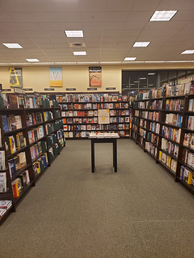 Book Store «Barnes & Noble», reviews and photos, 800 Settlers Ridge Center Dr, Pittsburgh, PA 15205, USA