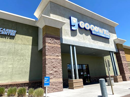 Thrift Store «19th Ave & Baseline Goodwill Retail Store, Donation Center & Career Center», reviews and photos, 1980 W Baseline Rd Suite 120, Phoenix, AZ 85041, USA