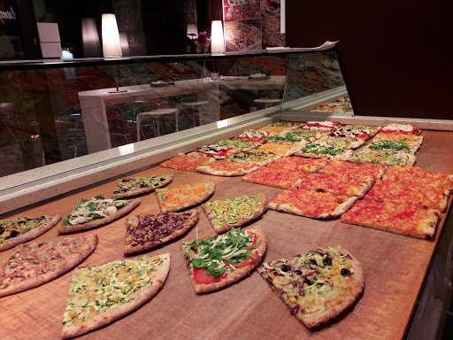 TWEETY PIZZA MONTECOSARO in Montecosaro Scalo, Provincia di Macerata