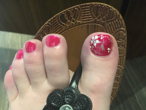 Nail Salon «Mahalo Nails Spa», reviews and photos, 1221 W Lake St #110, Minneapolis, MN 55408, USA