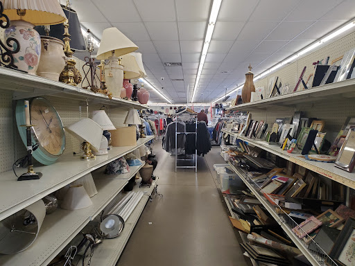 Thrift Store «St. Vincent de Paul Thrift Store and Donation Center», reviews and photos, 813 Main St, Milford, OH 45150, USA