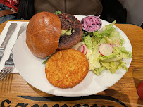 Hamburger du Restaurant de cuisine américaine moderne Schwartz's à Paris - n°18