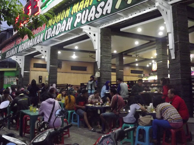 Restoran Pesan-Bawa di Jawa Tengah: Tempat Makan yang Populer dan Menggugah Selera