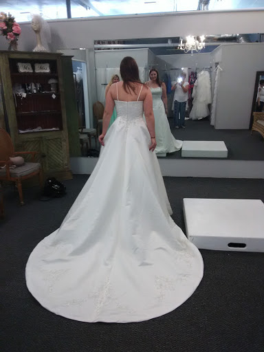 A Moment In Time Bridal, 235 S Main St, New Castle, IN 47362, USA, 