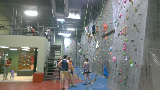 Rock Climbing «Summit Climbing, Yoga & Fitness – Carrollton», reviews and photos, 2389 Midway Rd, Carrollton, TX 75006, USA