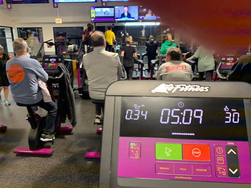 Gym «Zip Fitness Harlem-Foster», reviews and photos, 7300 W Foster Ave, Chicago, IL 60656, USA