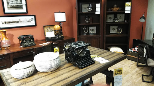 Furniture Store «Art Van Furniture», reviews and photos, 6500 E 14 Mile Rd, Warren, MI 48092, USA