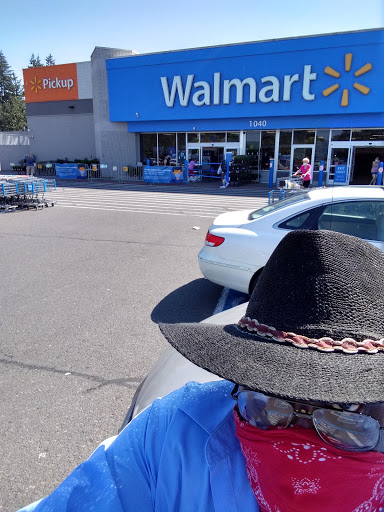 Discount Store «Walmart», reviews and photos, 1040 Green Acres Rd, Eugene, OR 97408, USA