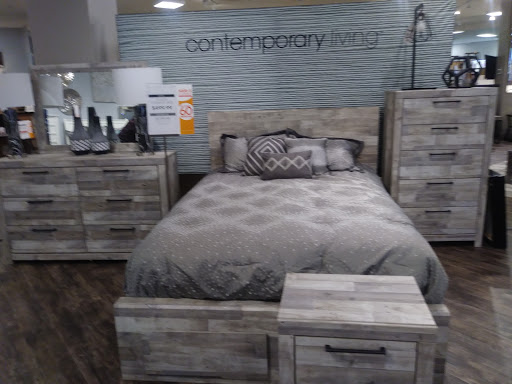 Furniture Store «Ashley Furniture HomeStore», reviews and photos, 651 Interstate 35 Business Loop, New Braunfels, TX 78130, USA