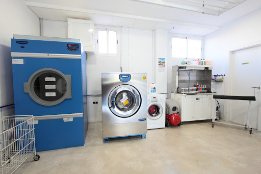 Tintoreria Charo Martín – Playa San Juan Alicante