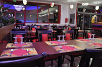 Atmosphère du Restaurant asiatique Royal Wok à Villars - n°11