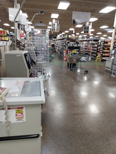 Grocery Store «Fred Meyer», reviews and photos, 14700 SE McLoughlin Blvd, Milwaukie, OR 97267, USA