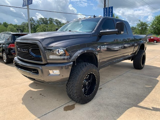 Car Dealer «Rainbow Luxury Imports.», reviews and photos, 1801 N Hwy 190, Covington, LA 70433, USA