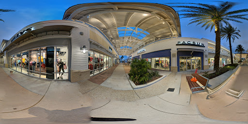Shopping Mall «Tampa Premium Outlets», reviews and photos, 2300 Grand Cypress Dr, Lutz, FL 33559, USA