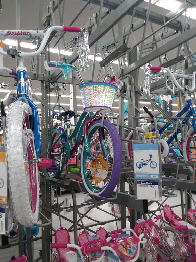 Shopping Mall «San Antonio Center», reviews and photos, 2550 W El Camino Real, Mountain View, CA 94040, USA