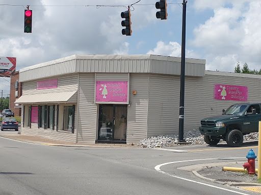 Bridal Shop «Country Bumpkin Boutique», reviews and photos, 303 S Willow Ave, Cookeville, TN 38501, USA