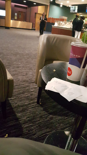 Movie Theater «Showcase Cinema de Lux Randolph», reviews and photos, 73 Mazzeo Dr, Randolph, MA 02368, USA