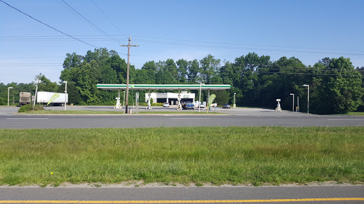 Convenience Store «Get & Zip Convenience Store», reviews and photos, 14878 George Washington Memorial Hwy, Saluda, VA 23149, USA