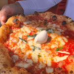 Photo n°2 de l'avis de Tutku.u fait le 18/03/2023 à 16:28 sur le  Pizzeria Ò RE rà Pizza POZZUOLI ,Monteruscello à Pozzuoli