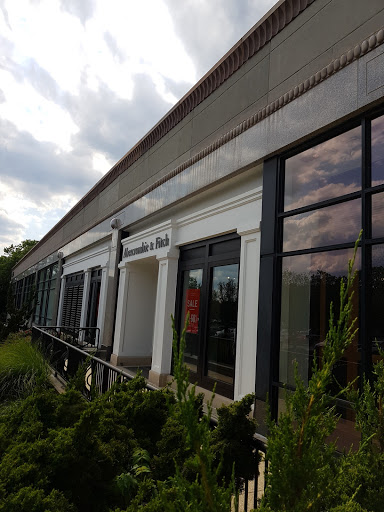 Clothing Store «Abercrombie & Fitch», reviews and photos, 1950 Northern Blvd #3, Manhasset, NY 11030, USA