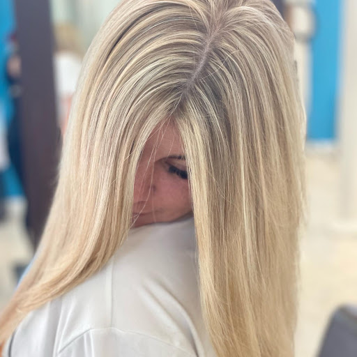 Beauty Salon «Broadway Fabulous Salon», reviews and photos, 310 Monroe St, Dunedin, FL 34698, USA